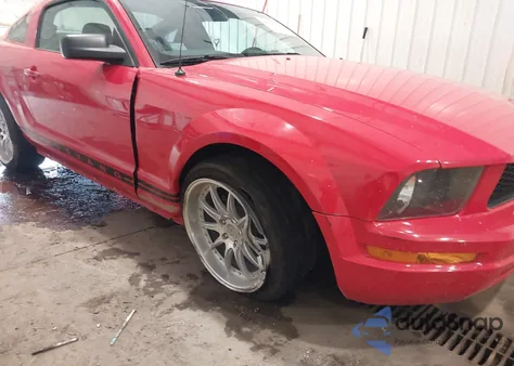 2008 Ford Mustang V6 Deluxe/V6 Premium from USA, damaged, VIN 1ZVHT80N985147112